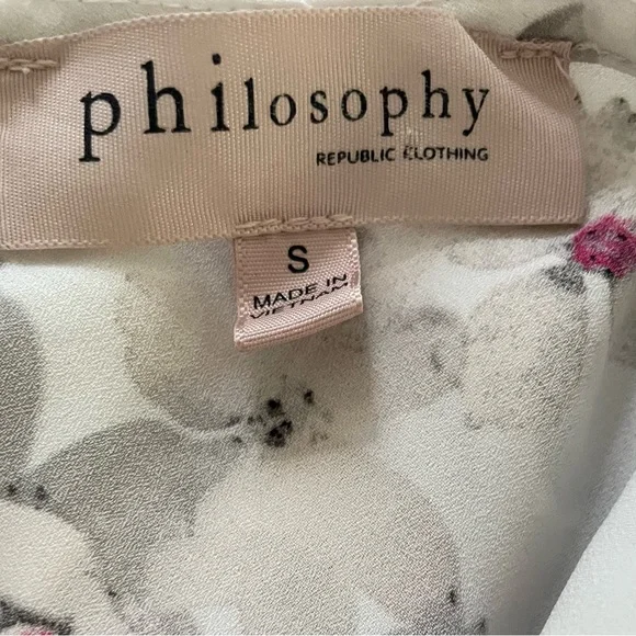 Philosophy Floral Sleeveless Top - Picture 5 of 5